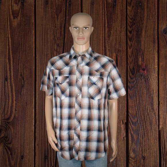 Wrangler Other - Wrangler Short Sleeve Button Down Plaid Shirt L
